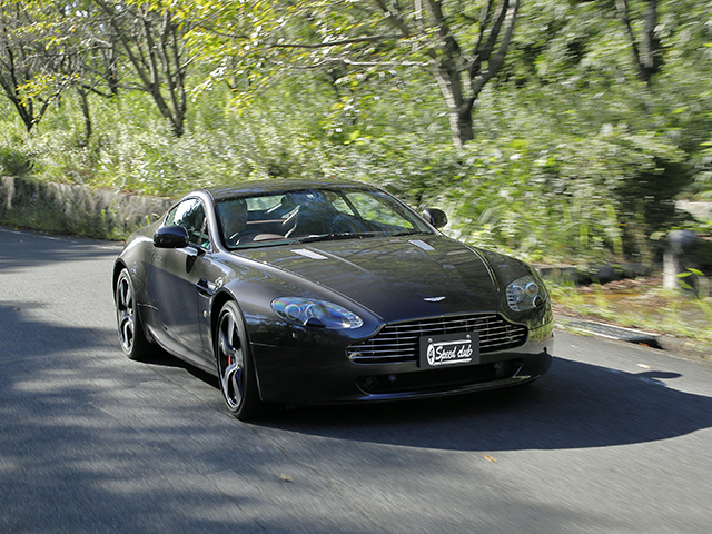 Aston Martin V8 VANTEGE